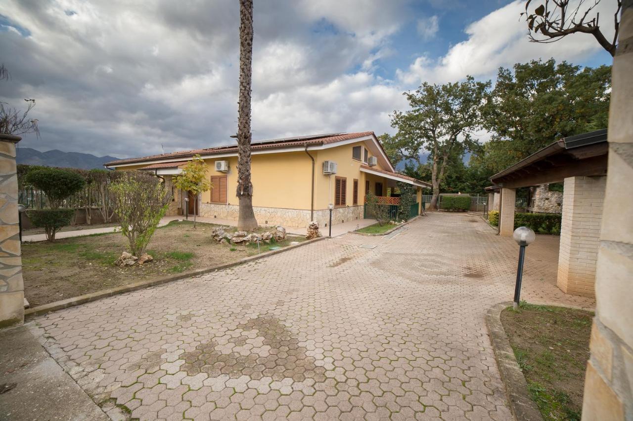 Villa Gloria Castrovillari Buitenkant foto